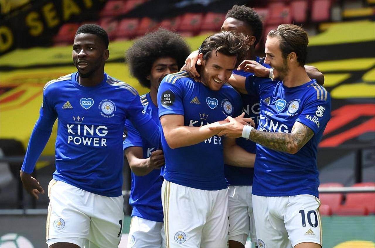 包含莱切主场逼平，进一步加剧压力的词条